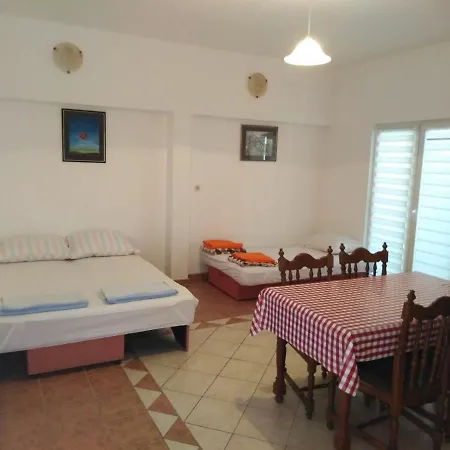 Apartment Ivica Vir